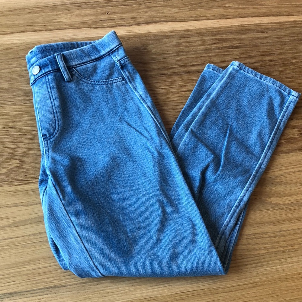 Uniqlo Light Wash Cropped Denim Leggings